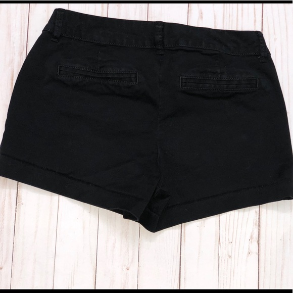 Old Navy Black Pixie Shorts Size 0 - Picture 2 of 6
